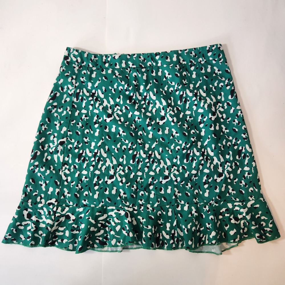 Superdown Green Leopard Print Ruffle Hem Mini Skirt Size Small‎ Animal Print